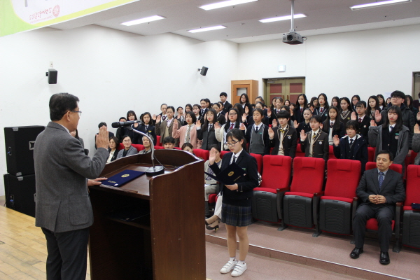 �л�����